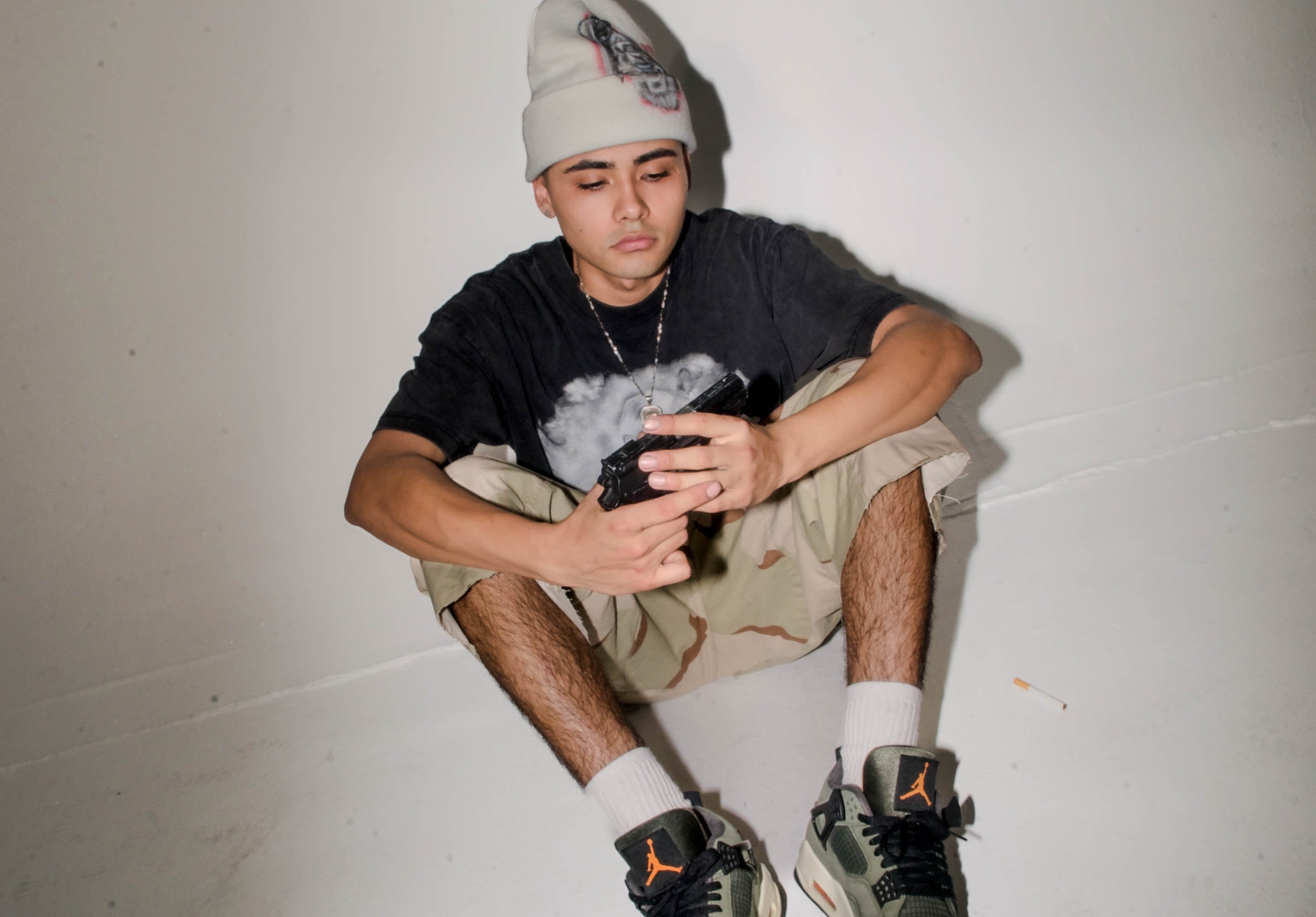Bad adolesent tee BLACK