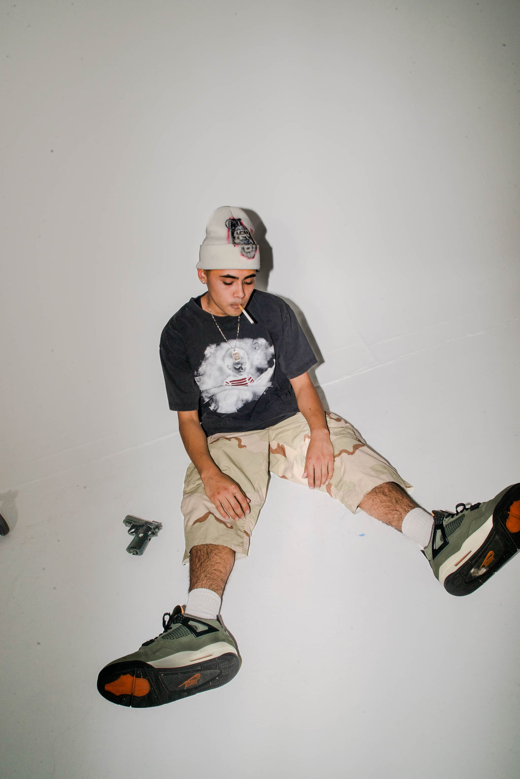Bad adolesent tee BLACK